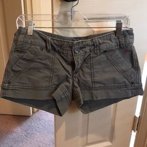 AE cargo shorts